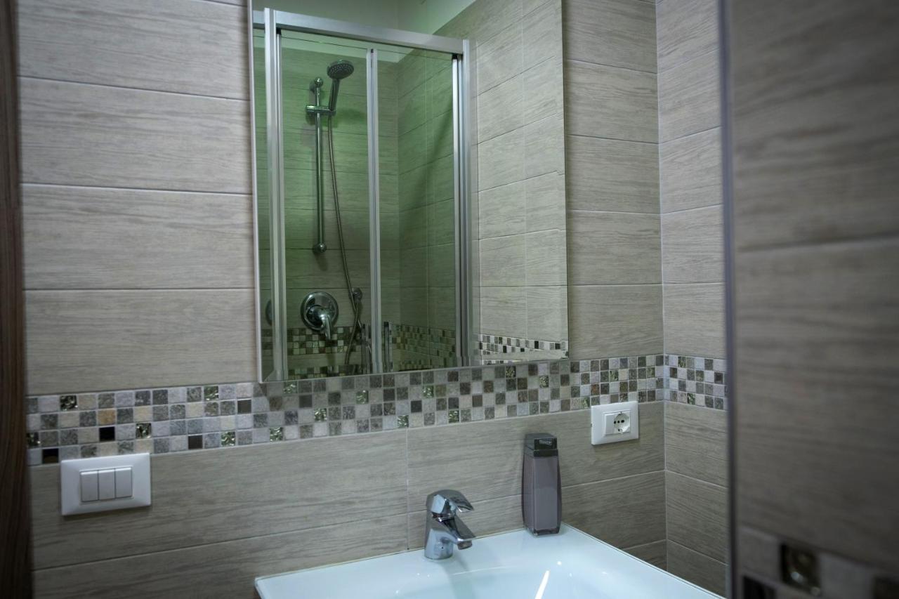 Roma Story 2 Hotel Bagian luar foto