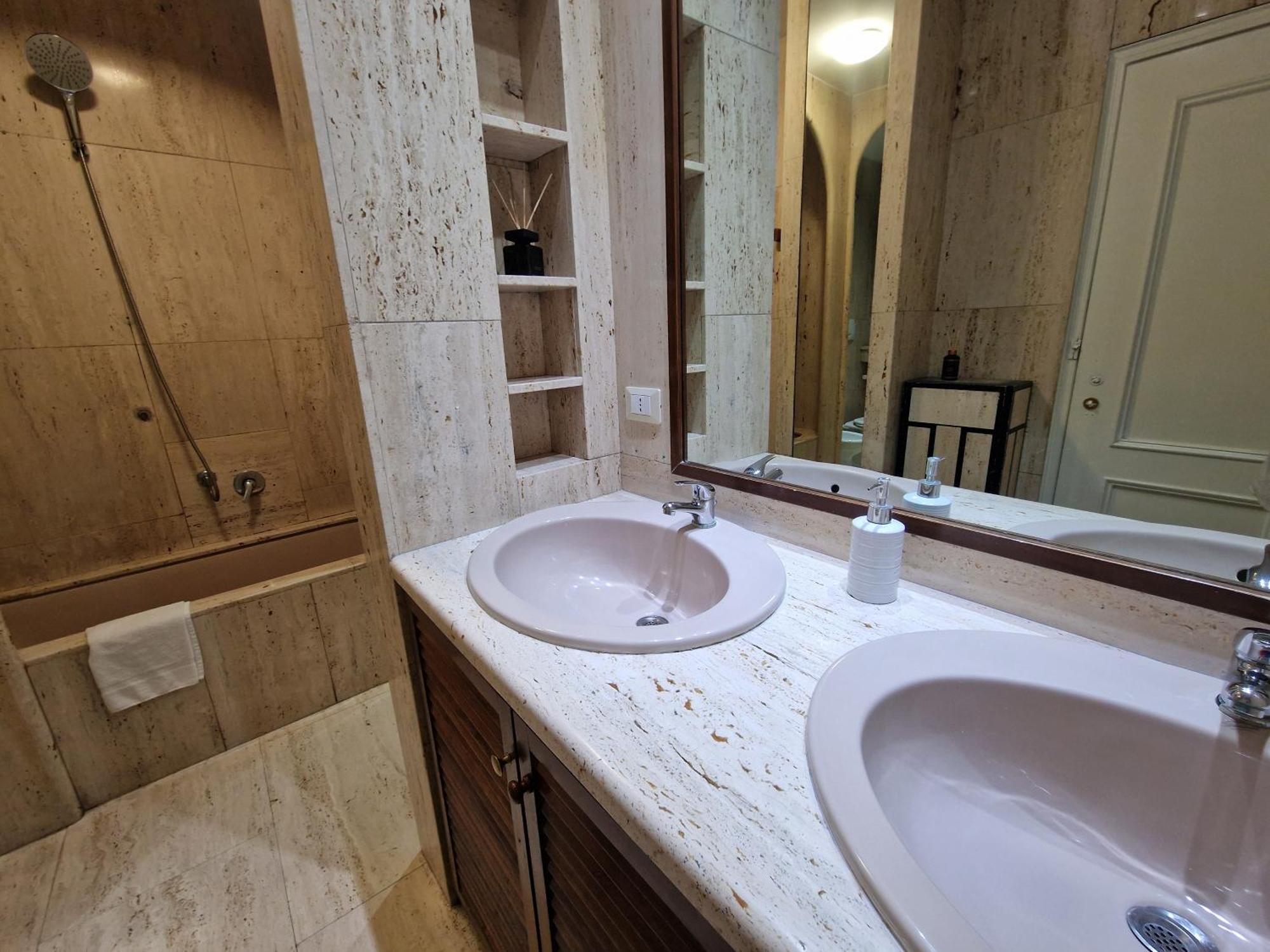 Roma Story 2 Hotel Bagian luar foto